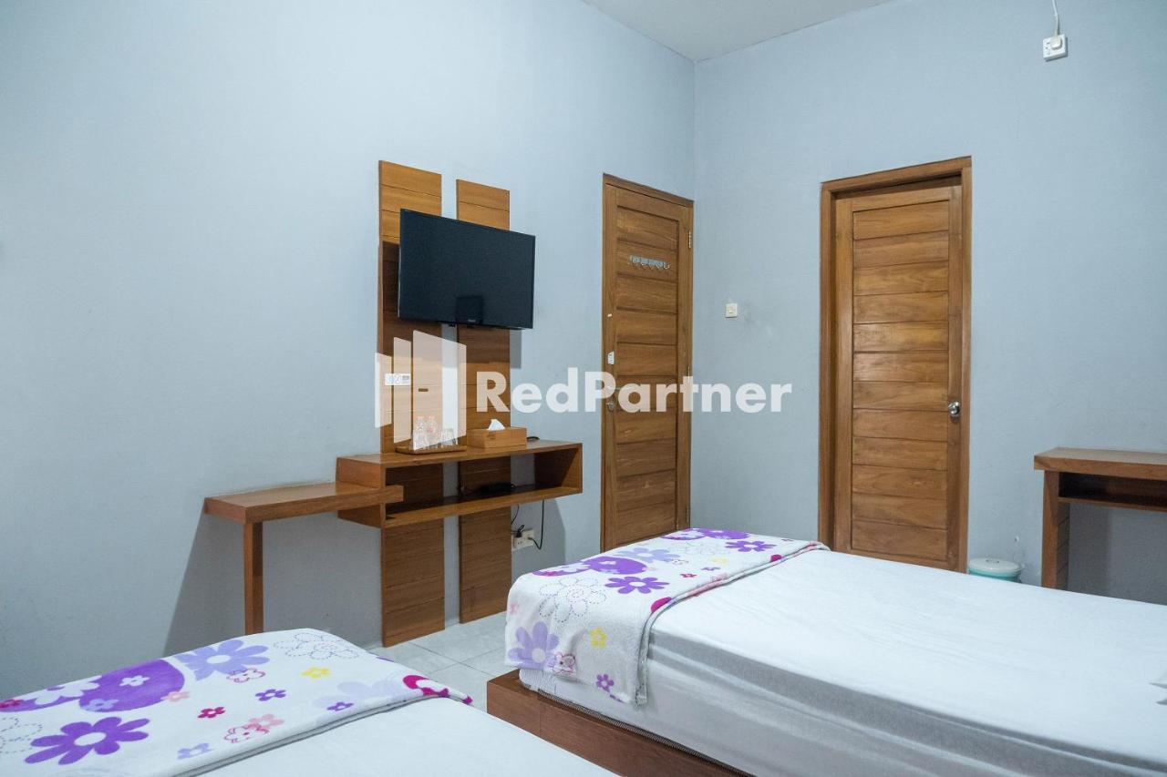 Omah Capung Near Malioboro Area Mitra Reddoorz Hotel Yogyakarta Exterior photo